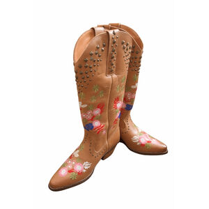 Women's Dingo Heeled Boots Size 8 Tan with Floral Embroidery